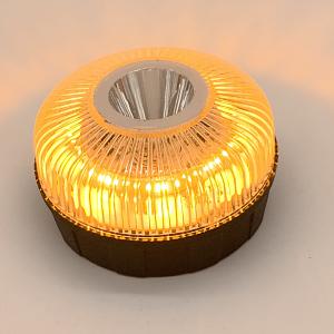 Why do traffic lights use three colors of red, green and yellow?